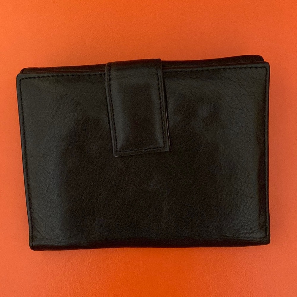 DKNY wallet